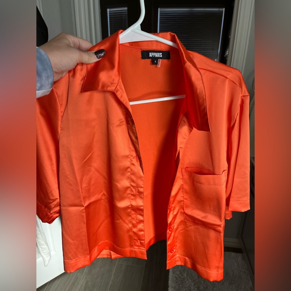 Apparis silk crop top